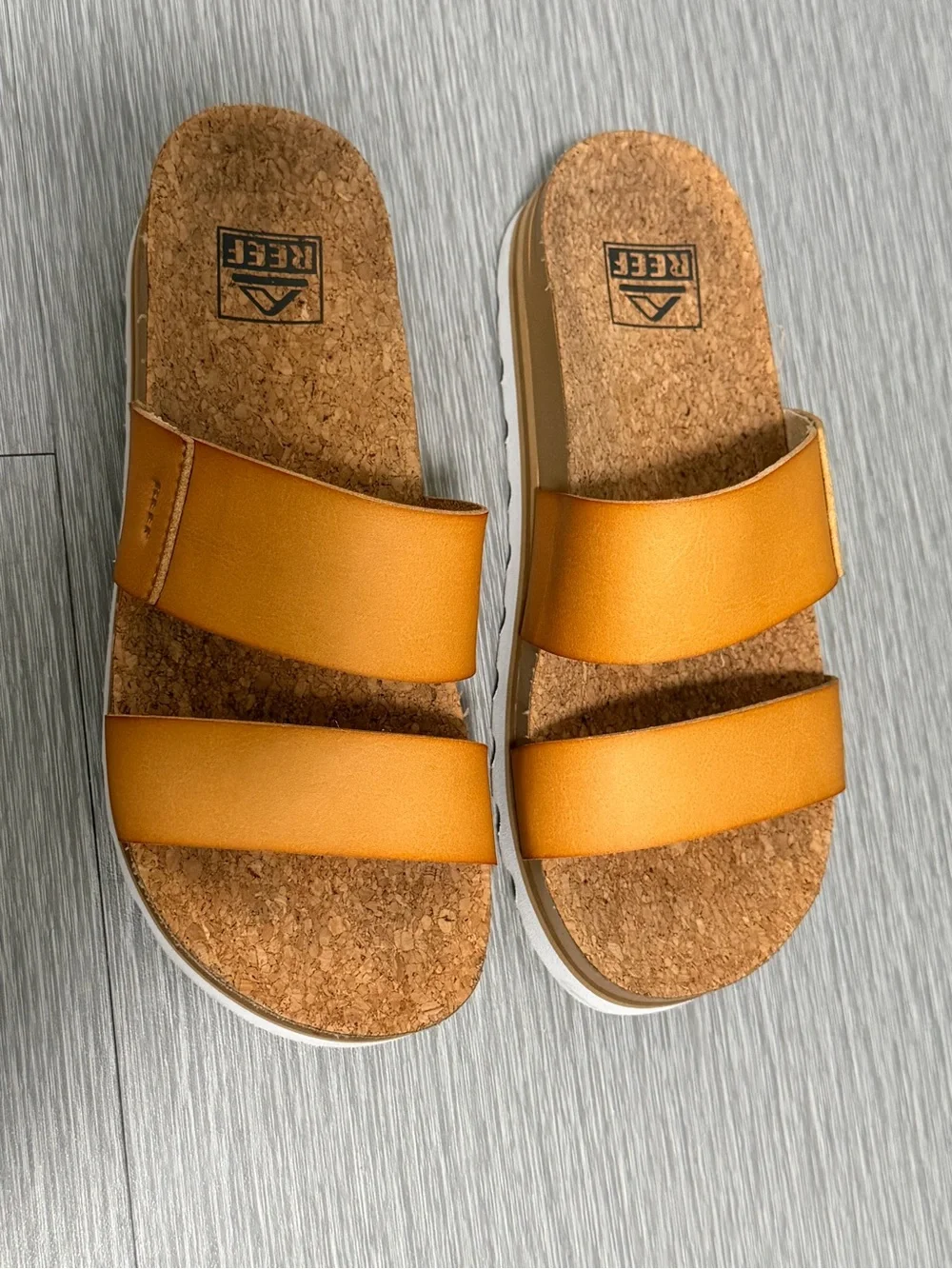 Reef Cushion Vista Hi Platform Slide Sandals Tan Cork Women’s 7 - Picture 3 of 9